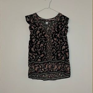 Short sleeve floral dress shirt.